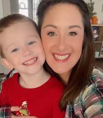 LEXI DONOVAN ✳︎ alcohol free lifestyle & weightloss tips