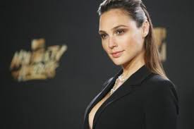 Gal gadot has been acting for years. Gal Gadot Training For Wonder Woman Is Harder Than Israeli Army Latest Movies News The New Paper