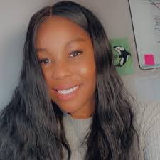 Michelle Monds's Instagram, Twitter & Facebook