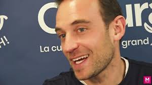 Joël Dicker en interview pour son roman "Un animal sauvage"