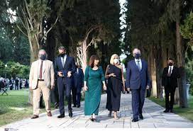 Ξεχωριστή η χθεσινή δεξίωση για την αποκατάσταση της δημοκρατίας. Uhm 11b W 6ktm