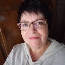 Hen & Chicks Studio: Create with Heidi podcast