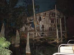 Old Shack Potc Ride By Plutoplus1 On Deviantart Vintage Disneyland Disneyland World Riding