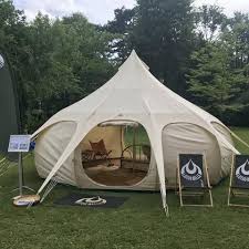 Glampingpaket Lotus Belle Zelte Lotus Belle Tents Europe In 2020 Pvc Fenster Zelten Insektennetz