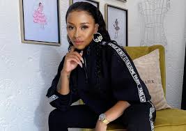 Explore releases from dj zinhle at discogs. Listen To Dj Zinhle S New Song Featuring Loyiso