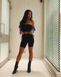 Black Biker Shorts Outfit Ideas Pin On Poses