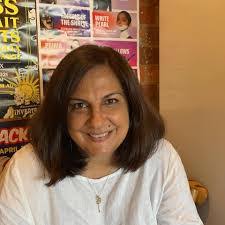 Catherine Henley's Instagram, Twitter & Facebook