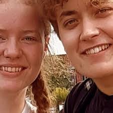 Alan Munn's Instagram, Twitter & Facebook