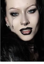 Rosary Makeup Tutorial for Gothic Aesthetic