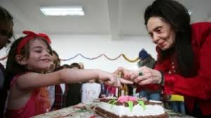 „comparativ cu a altora, pensia mea este frumusica. RÄƒsturnare De SituaÈ›ie Cine Este Mama RealÄƒ A Elizei Nu Este Adriana Iliescu