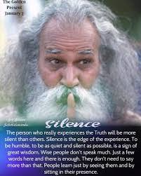 Lori Dearwester's Instagram, Twitter & Facebook