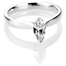 Welcome offer 10% off & valuation certificate. Verlobungsring Marquise Schliff
