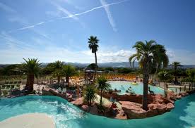 Frejus port, frejus beach en frejus city centre zijn populair bij andere reizigers die fréjus bezoeken. Camping Frejus 13 Campings Et 70 Aux Alentours Toocamp