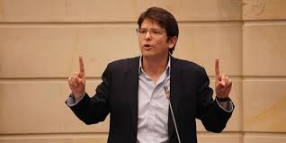 Miguel Uribe Turbay: Nuevo Parte Médico Tras Intervención Quirúrgica - Imagen principal del artículo