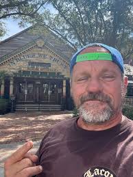 What is the check-in time for VIP at the concert?