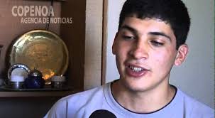 Joven medalla de oro en física vende empanadas para poder estudiar en  Salta. (Video)