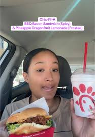 The frosted lemonade kinda tastes like cotton candy! 😮‍💨 @Chick-fil-A  #chickfila #chicfila #bbqbaconsandwich #frostedlemonade #newfastfood  #fastfoodrelease #foodreview #pineappledragonfruit ...