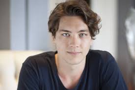 Heath Ledger Scholarship Awarded to 'War Horse' Stage Actor Cody Fern