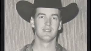 Shaun Burchett's Instagram, Twitter & Facebook