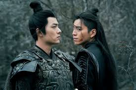 Lang điện hạ' được công chiếu sau 3 năm lánh mình chờ thời