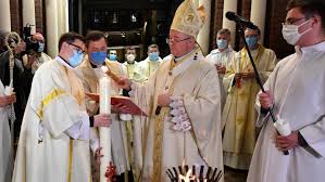 4 credințe din popor și simboluri păgâne. PaÈ™te 2021 Cum S Au DesfÄƒÈ™urat In Pandemie Slujbele De Inviere In Bisericile Romano Catolice