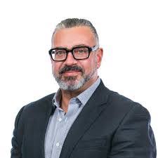 Tim Slate's Instagram, Twitter & Facebook