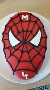 Gateau Spiderman Deco En Pate A Sucre Genoise Chocolat Fourree A La Creme Mousseline A La Banane Spiderman Cake Fondant Decoration Tart Spiderman Party