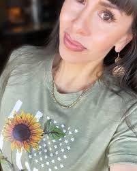 Brenda Scruggs's Instagram, Twitter & Facebook