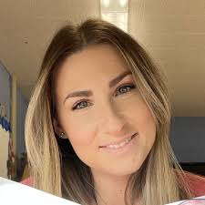 Alexis👋🏻 (@practicallyspeeching) • Instagram photos and videos