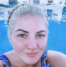 Hi folks, delighted to announce that Faye's Fish will be in lucan every  thursday from 8 to 1,30,we are gonna be in the carpark of the methodist  church in the village. We