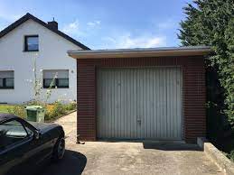 Deutschlandweite lieferung von fertiggaragen, auch nach österreich und in die schweiz. Garage Und Garagentor Streichen So Wird Es Gemacht