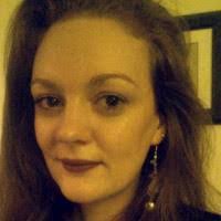 Caroline Clary's Instagram, Twitter & Facebook