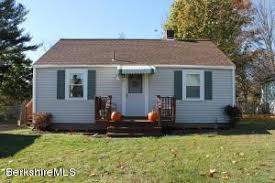 Sanitary septic & sewer clean is located in lanesboro city of massachusetts state. 15 Maryland Ave Pittsfield Ma 01201 38 Photos Mls 232800 Movoto