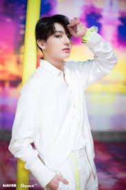 181013 so what in amsterdam /jungkook focus 4k fancam. Jungkook Outfit Boy With Luv Novocom Top