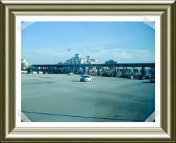 To acquire or come into ; Tol Definition And Synonyms Of Tol In The Malay Dictionary