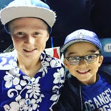 Aaron Fernando (@AaronNoah)