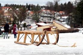 Da schwäbisch nicht gleich schwäbisch ist, haben mitunter auch stuttgarter schwaben schwierigkeiten, wenn sie sich beispielsweise auf der alb umhören. Kreis Reutlingen Sechsjahriger Junge Beim Schlittenfahren Schwer Verletzt Baden Wurttemberg Stuttgarter Nachrichten