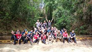 Anggrek putih eco resort is a small family homestay and cooking class in lombok, the tropical island east of bali.anggrek putih eco resort is located in meninting on the banks of the meninting river. Dusun Eco Resort Home Facebook