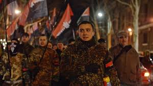 31 мая одесский апелляционный суд смягчил приговор одиозному украинскому радикалу сергею стерненко, ранее приговоренному к 7 годам лишения свободы за похищение человека. Ubijstvo Narkotiki Rabota Na Sbu I Zapugivanie Artistov Chem Izvesten Radikal Sternenko Prizyvayushij Shturmovat 112 Kanal Novosti Zikua Tv