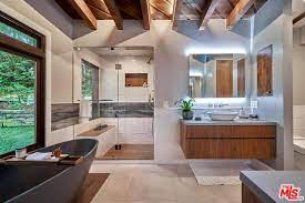 Browse ideas for midcentury modern bathrooms, and prepare to install a chic, sleek and efficient bathroom design in your home. 40 Mid Century Modern Primary Bathroom Ideas Photos Home Stratosphere