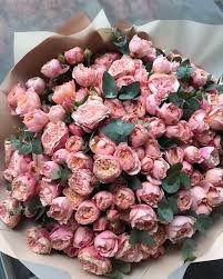 Pin By Henna Jahangir On Flowers In 2020 Beautiful Rose Flowers Flowers Bouquet Gift Luxury Flowers