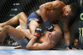 Unlike boxing, there is a maximum weight for the big boys. Midnight Mania Kevin Lee Interested In A 165 Lb Weight Class But Will Stay At Lightweight For Now Mmamania Com