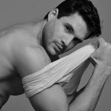 Alejandro Otero (@Alejandro_Otero)