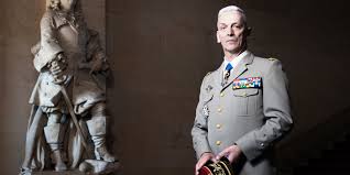 Une nouvelle tribune de militaires a été publiée dimanche soir sur le site de valeurs actuelles. Tribune Dans Valeurs Actuelles Dix Huit Militaires Vont Passer Devant Un Conseil Militaire