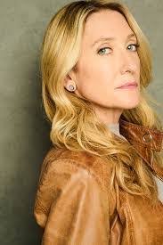 Robyn Mccormick's Instagram, Twitter & Facebook