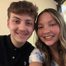 What jobs are available near Eastern Kentucky University for college  students?