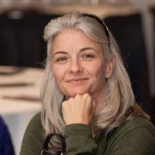 👏Congrats to Rebecca Vega-Thurber for being named the next Emile F. Pernot  Distinguished Professor in Microbiology!! This joint appointment with  @osuscience was established by the Mabel E. Pernot trust for the advancement