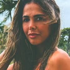 If you're a late 90's/2000's kid….are you excited about seeing Joshua  Jackson and Adam Brody back