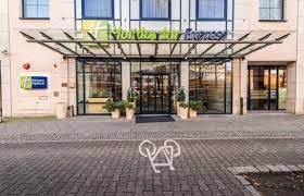 Finden sie auch weitere informationen und tagesaktuelle preise bei unserem hotel‑partner ehotel. Holiday Inn Express Berlin City Centre Hotel De