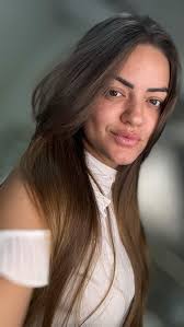 Todo dia de salão é dia de paz, aconchego, descanso pra alma e  autocuidado.. não poderia ir em lugar melhor! Obrigada,  @pauladuarteestetica e @cabelosporrivael pelo melhor cuidado do mundo! Amo  vocês ...